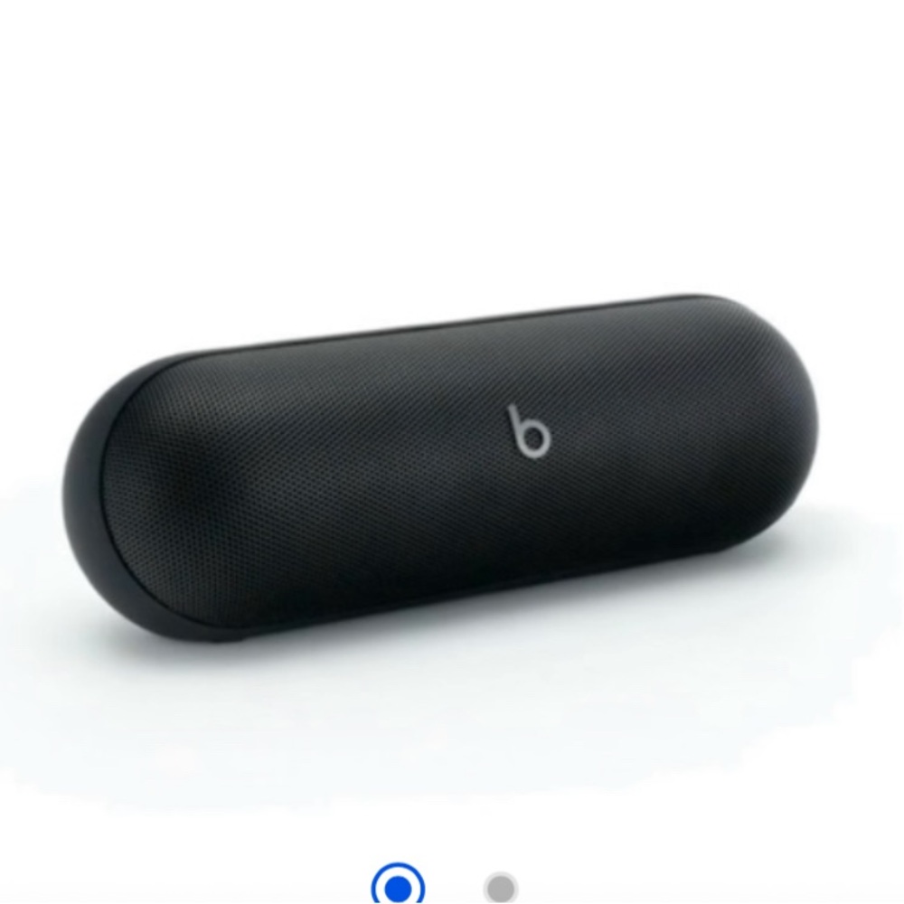 Beats by Dre Black Bluetooth Speaker with built in microphone
